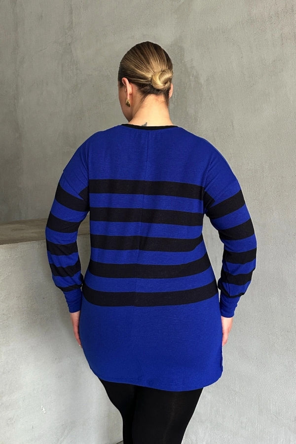 Büyük Beden V Yaka Çizgili Yırtmaç Detaylı İnce Kumaşlı Uzun Bluz 301567 Vervegrand