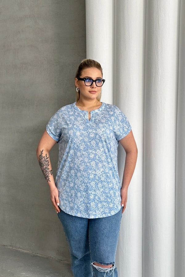 Büyük Beden Kısa Kollu Çentik V Yaka Desenli Bluz 97-79 Vervegrand