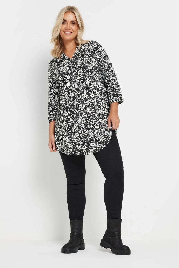 Büyük Beden Yarım Kollu Önü Düğmeli Çiçek Desenli Gömlek 322267 Vervegrand