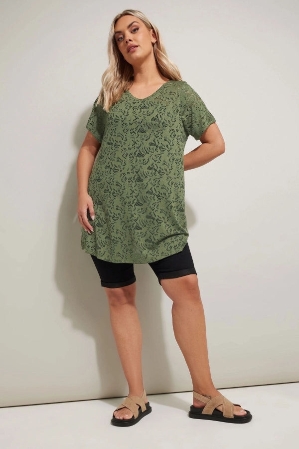 Büyük Beden V Yaka Kolsuz Astarsız Dantel T-shirt 304091 Vervegrand