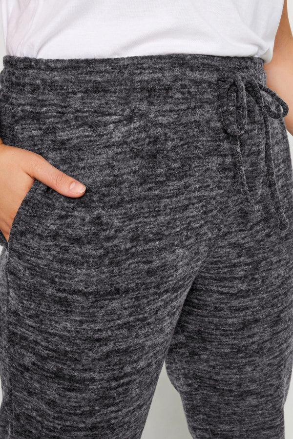 Vervegrand büyük beden gri jogger pantolon yan görünüm