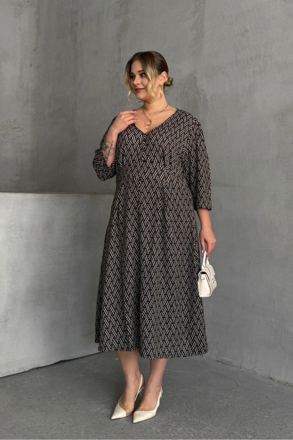 Büyük Beden V Yaka Yırtmaç Detaylı Desenli Fakir Kol Midi Boy Elbise MSD-25123 Vervegrand