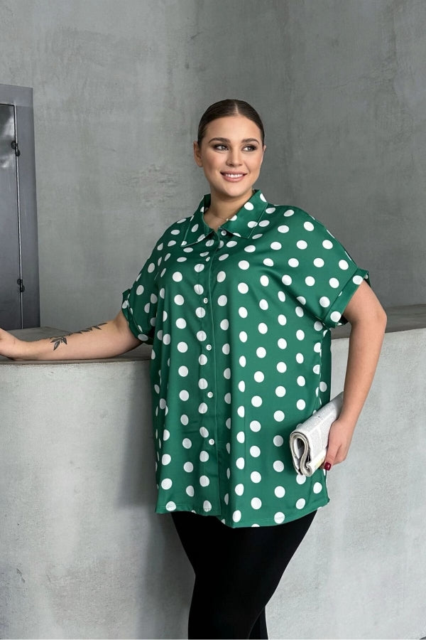 Büyük Beden Önü Düğmeli Kısa Kollu Puantiye Desenli Gömlek 303461 Vervegrand