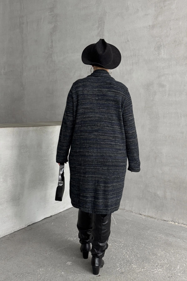 Büyük Beden Uzun Kollu Önü Düğmeli Cepli Uzun İnce Ceket 301800 Vervegrand