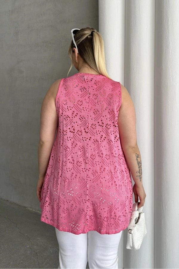 Büyük Beden V Yaka Sıfır Kol Dantel Detaylı Astarsız Bluz 302967 Vervegrand