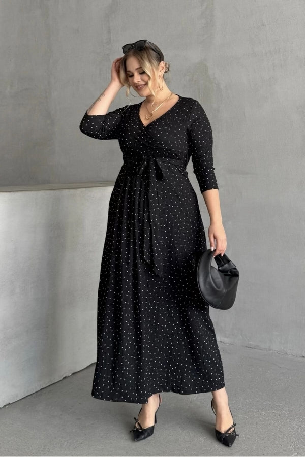 Büyük Beden V Yaka Yarım Kollu Kuşaklı Puantiye Desenli Elbise 302639 Vervegrand
