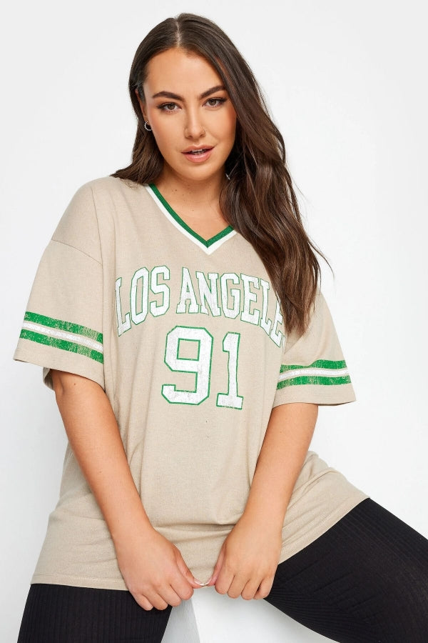 Vervegrand büyük beden Los Angeles baskılı bej t-shirt ön görünüm
