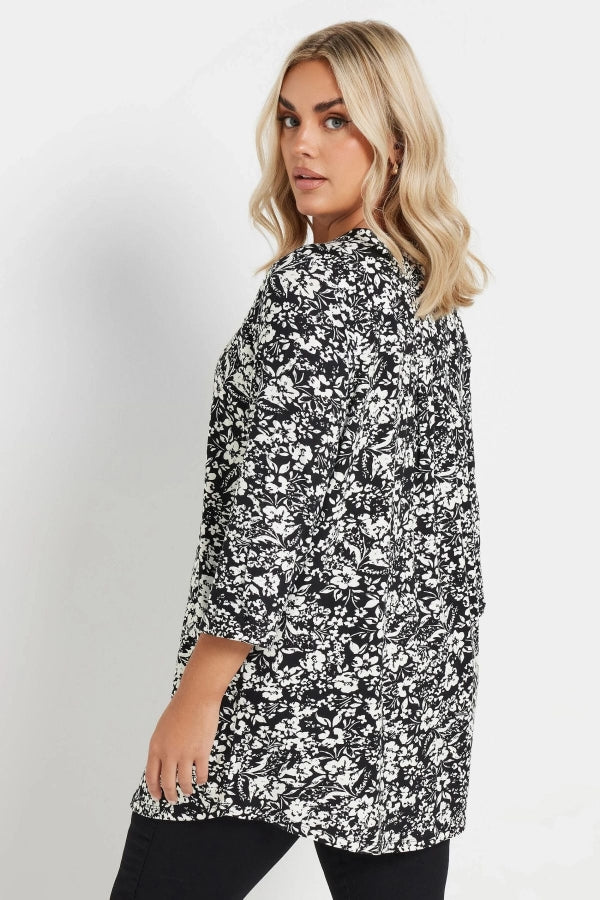 Büyük Beden Yarım Kollu Önü Düğmeli Çiçek Desenli Gömlek 322267 Vervegrand