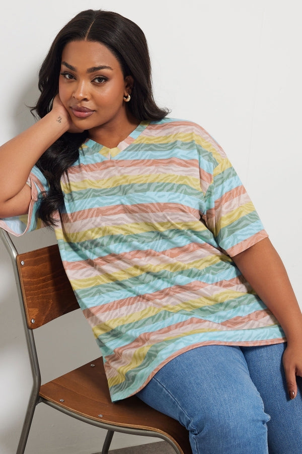 Büyük Beden V Yaka Çizgili Zebra Desenli T-shirt 303953 T-shirt Vervegrand