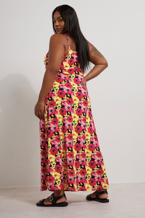 Büyük Beden Önü Büzgülü Askılı Çiçek Desenli Düğmeli Elbise 303481 Elbise Vervegrand