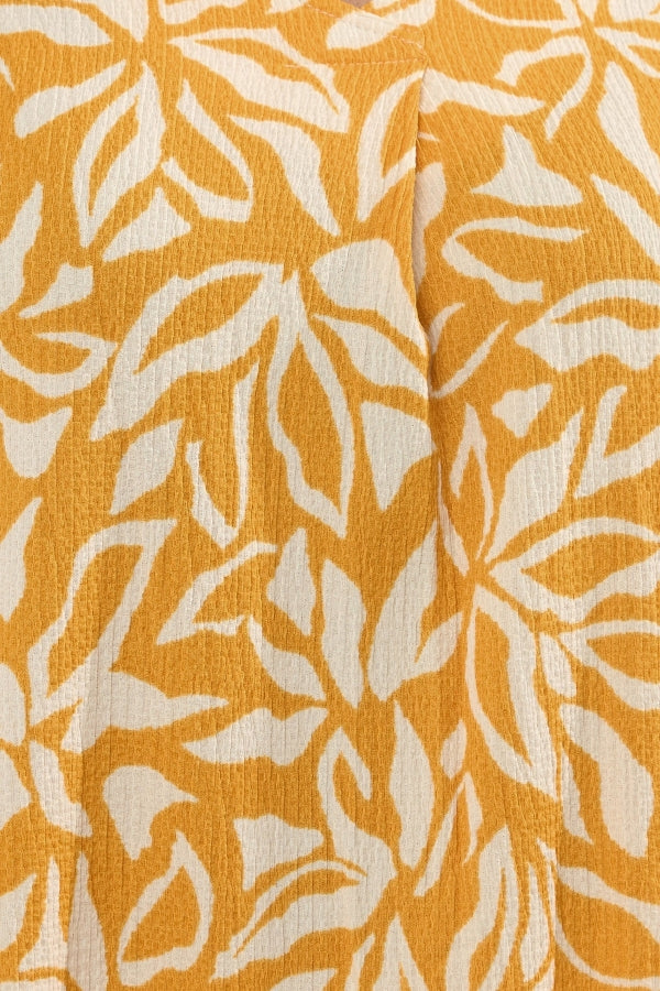 Büyük Beden V Yaka Sıfır Kol Çiçek Desenli Asimetrik Kesim T-shirt 616295 T-shirt Vervegrand