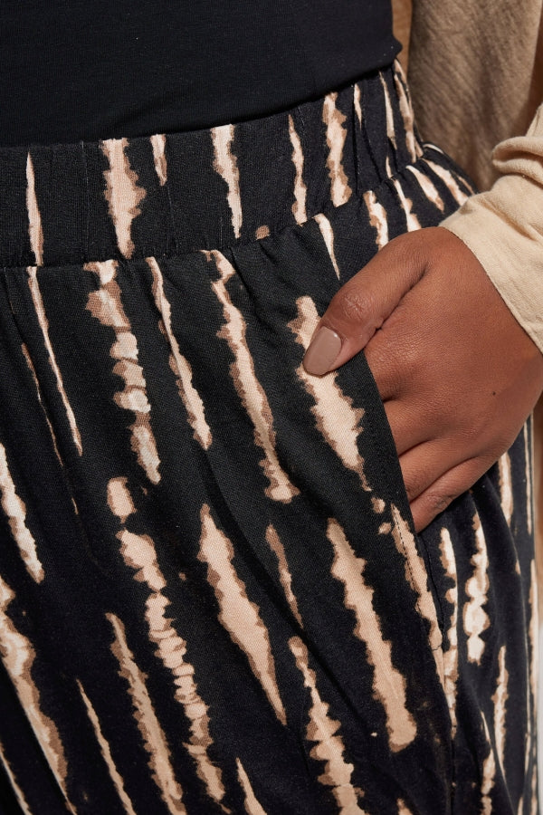 Büyük Beden Paçası Lastikli Likralı Esnek Kumaş Pantolon 145047 Vervegrand