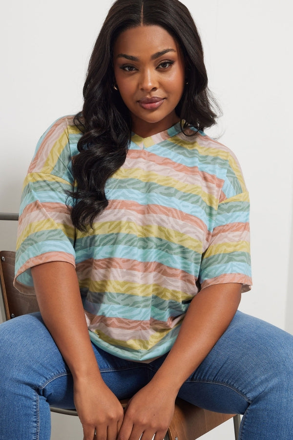 Büyük Beden V Yaka Çizgili Zebra Desenli T-shirt 303953 T-shirt Vervegrand