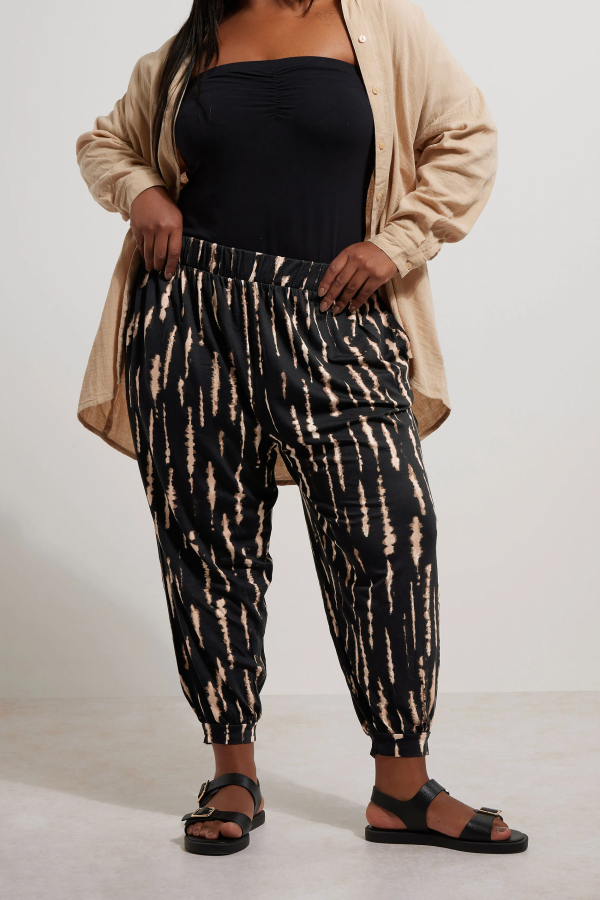 Büyük Beden Paçası Lastikli Likralı Esnek Kumaş Pantolon 145047 Vervegrand