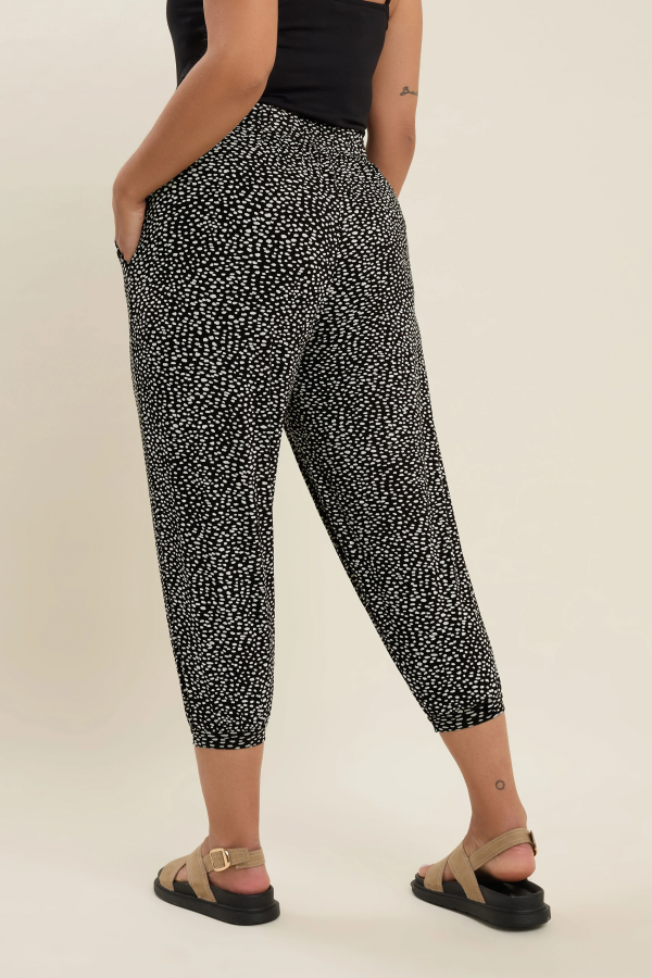 Büyük Beden Dar Paça Bilek Üstü Kısa Kesim Desenli Cepli Pantolon 302447 Vervegrand