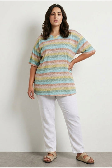 V Yaka Çizgili Zebra Desenli T-shirt 303953