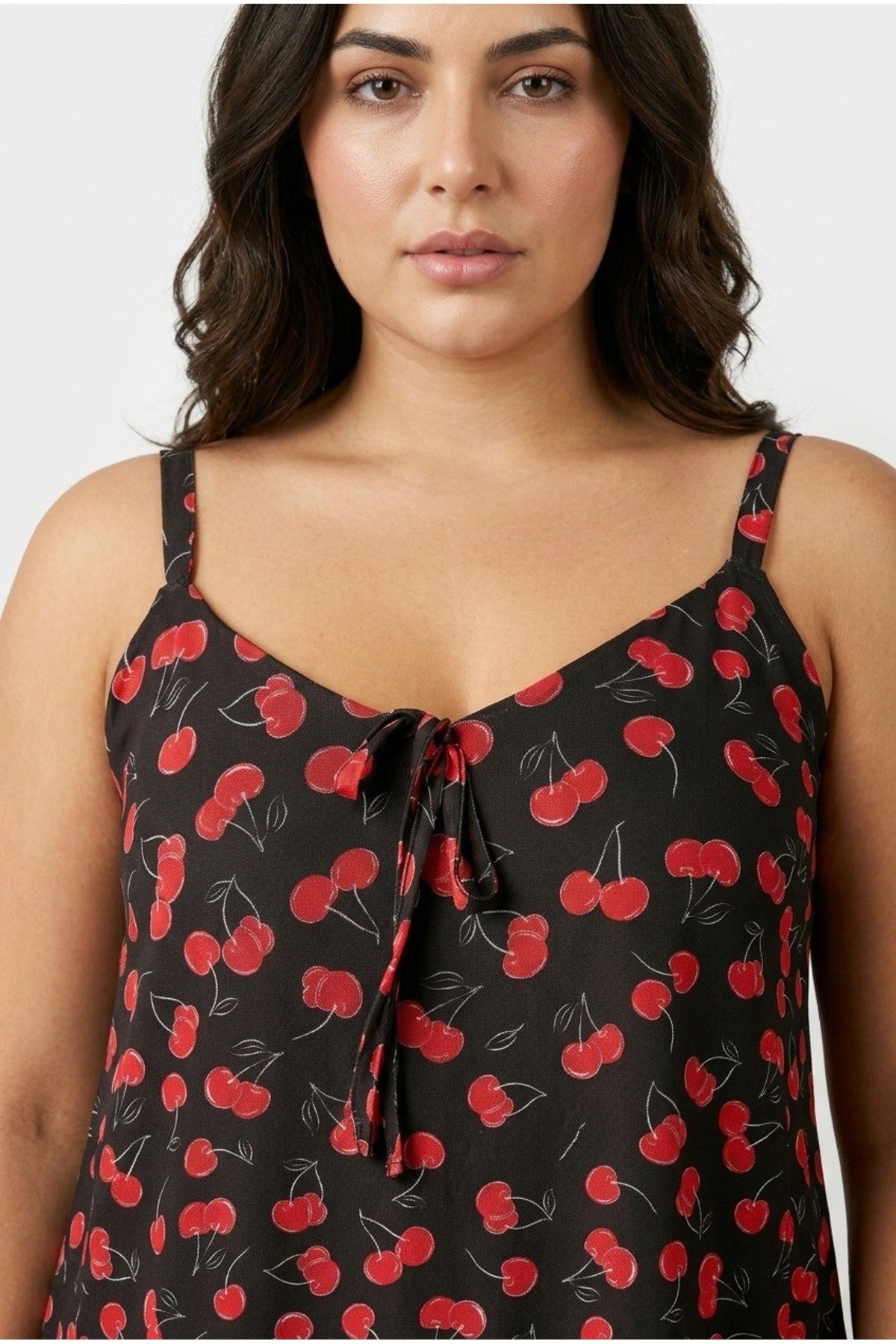 V Yaka Askılı İp Detaylı Desenli T-shirt 322672