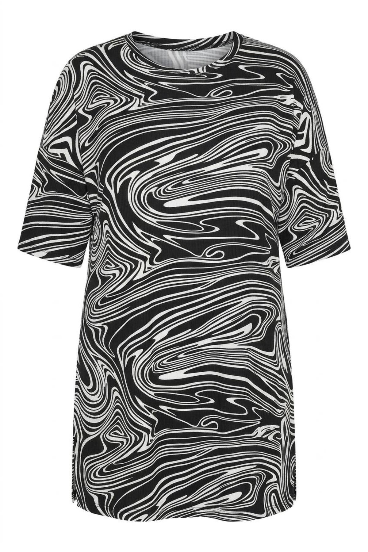 Bisiklet Yaka Yarım Kollu Yırtmaç Detaylı Desenli T-shirt 302945