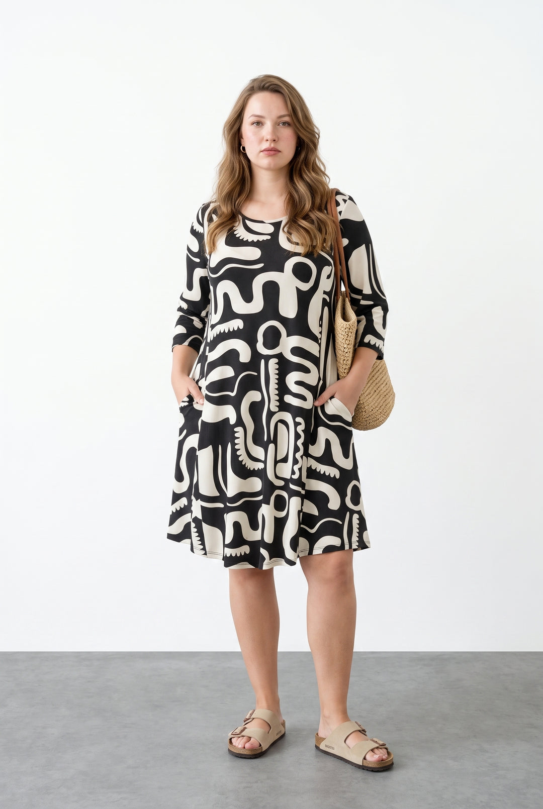 Pocketed Half-Sleeve Stretch Dress