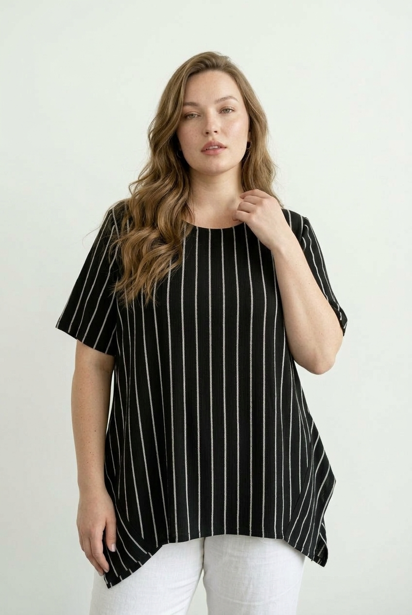 Büyük Beden Bisiklet Yaka Yarasa Kol Çizgili Asimetrik Kesim Esnek Kumaşlı T-shirt