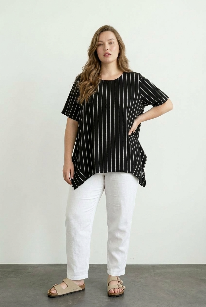 Büyük Beden Bisiklet Yaka Yarasa Kol Çizgili Asimetrik Kesim Esnek Kumaşlı T-shirt