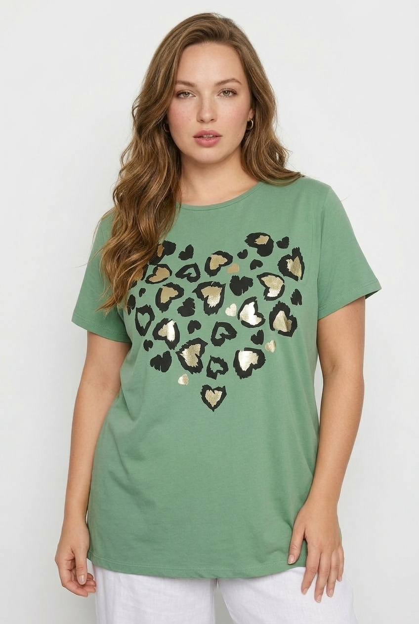 Büyük Beden Kalp Desenli Yeşil Pamuklu Kısa Kollu T-shirt - Vervegrand