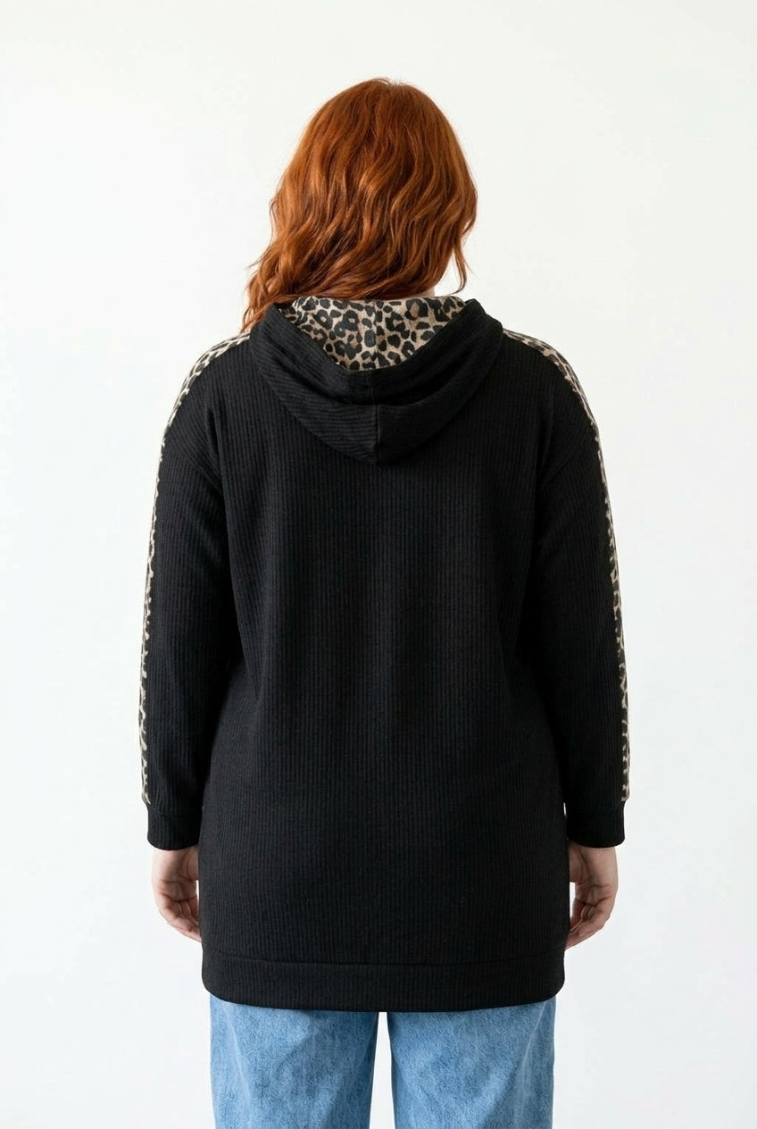Büyük Beden Leopar Şeritli Kapüşonlu Siyah Sweatshirt arka görünüm