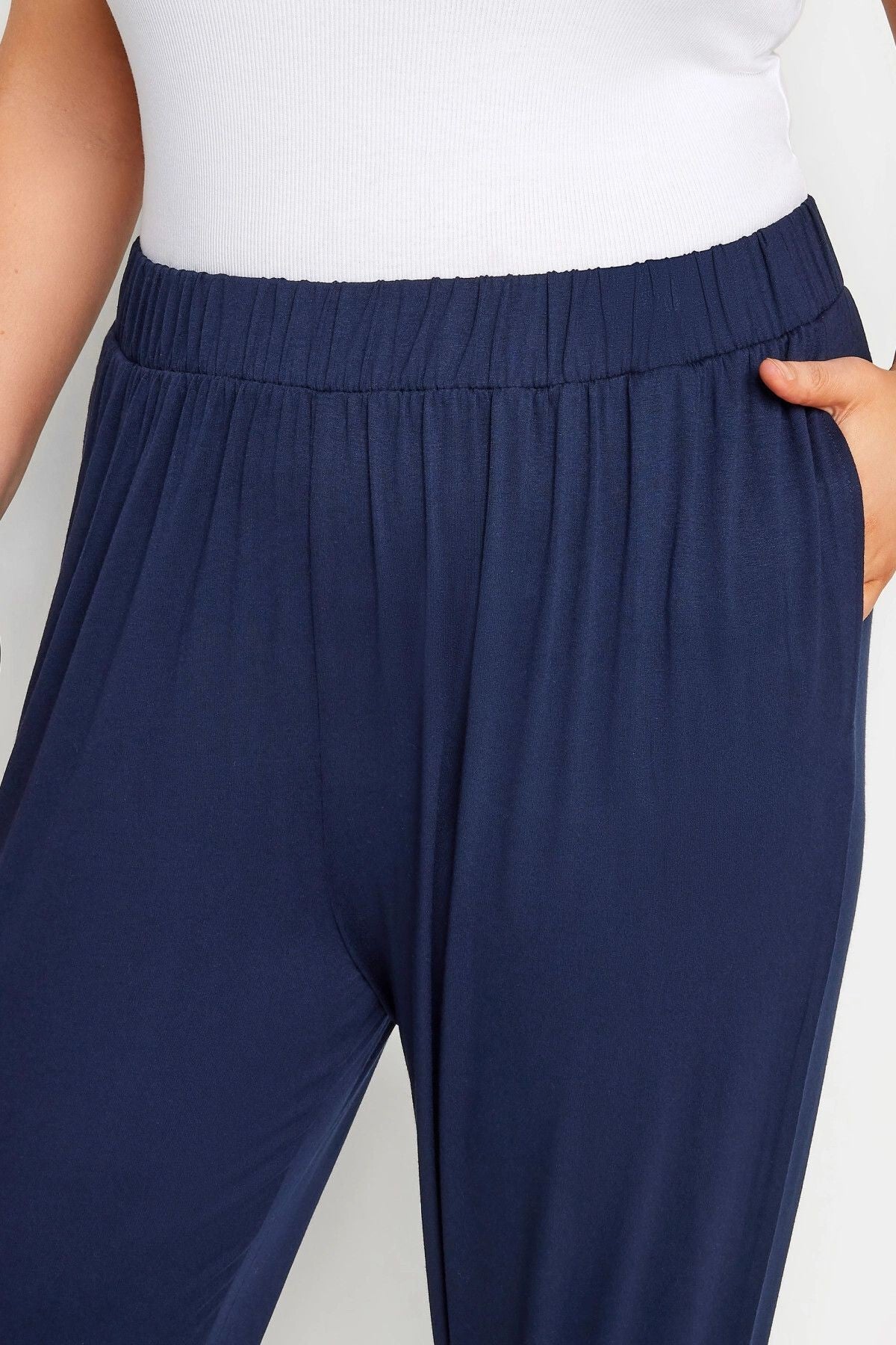 Büyük Beden Beli ve Paçası Lastikli Cepli Havuç Kesim Pantolon 144780